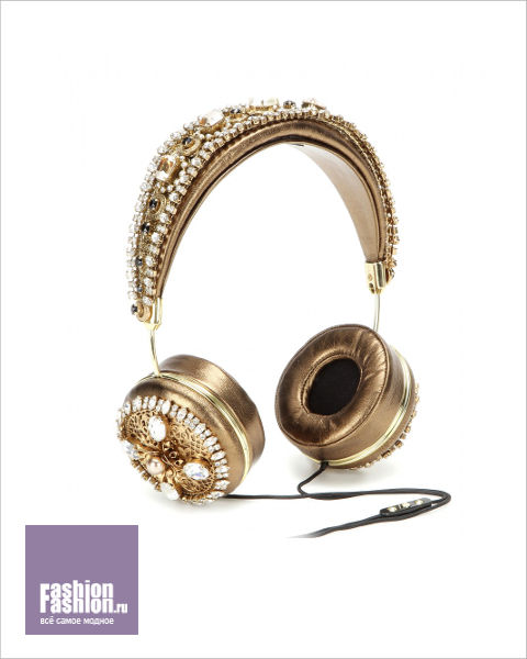 Золотые наушники от Dolce & Gabbana